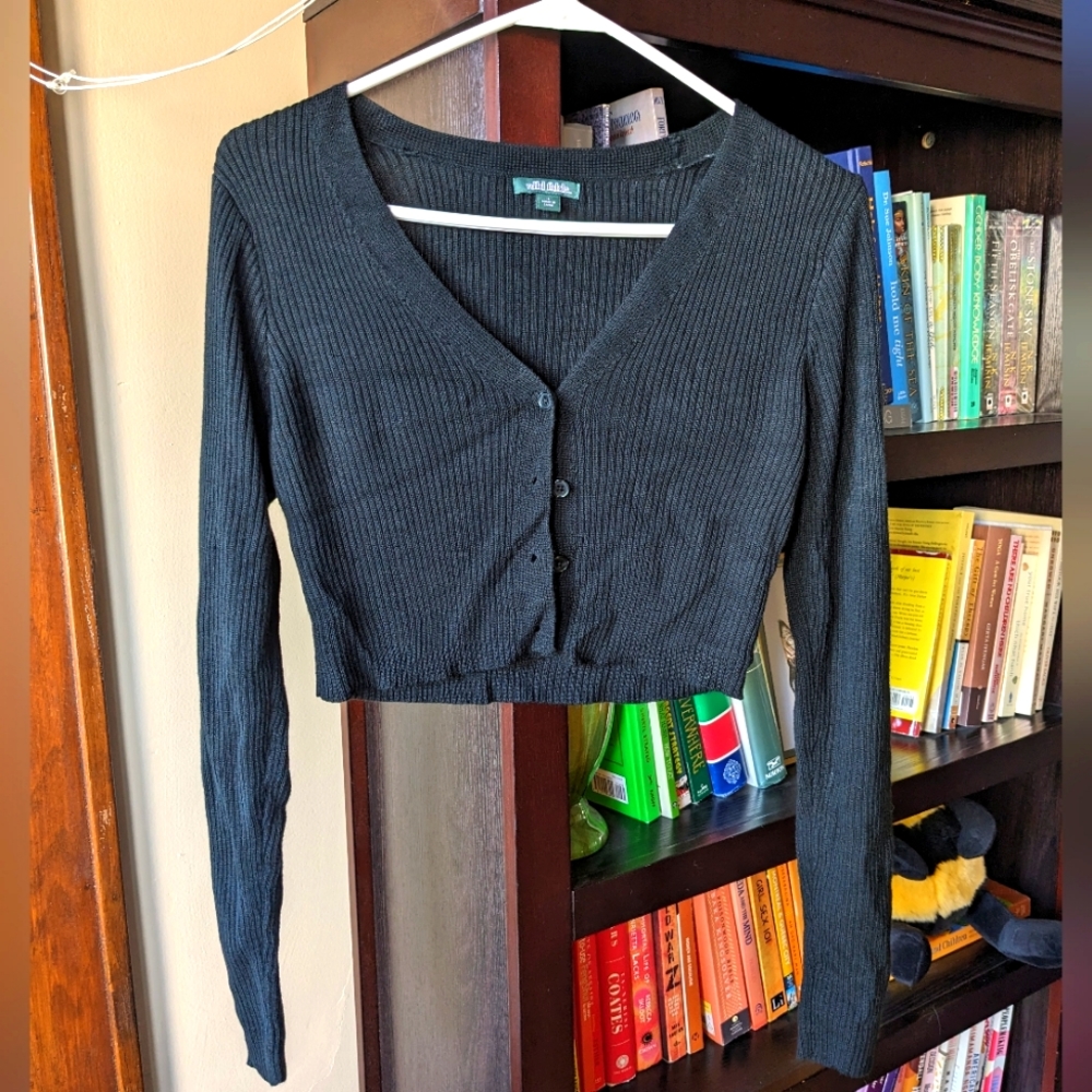 Cropped black cardigan